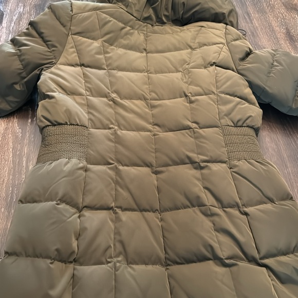 🆕NWOT Women's 40" Signature Hooded Olive Taffeta Down Coat size Small - Picture 11 of 13